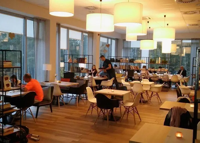 度假村 菲尔普蕾斯酒店 波兹南