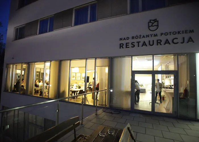 度假村 菲尔普蕾斯酒店 3*